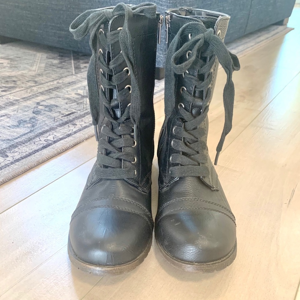Rampage Women’s Side-Zip Combat Boots